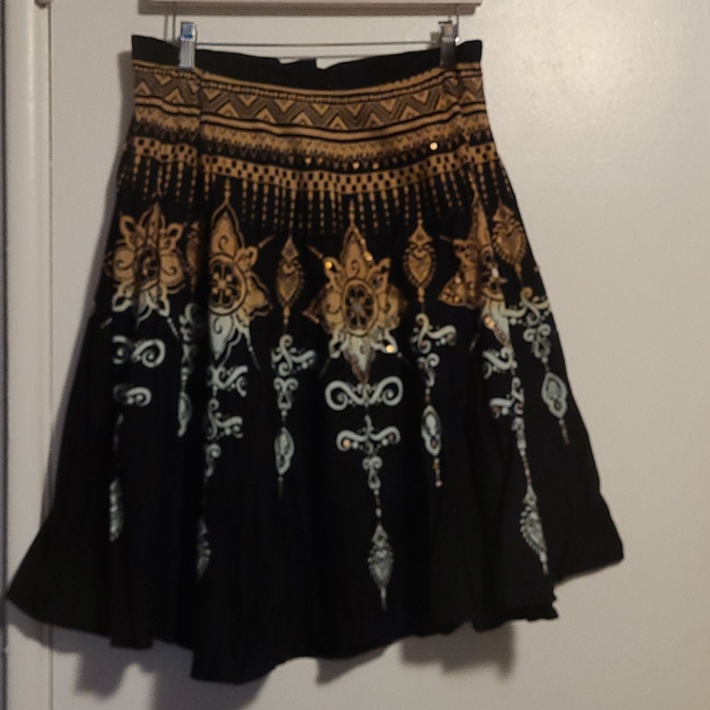 Black full skirt